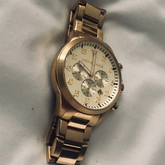 Michael Kors Watch - Picture 6 of 8